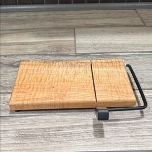Wooden curly maple Cheese Board with Wire Slicer and feet